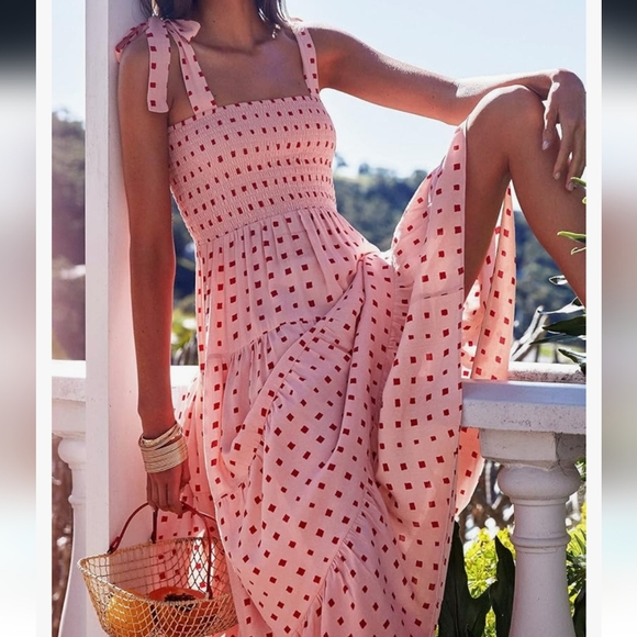 Dresses & Skirts - Pink tiered Sundress with tie straps